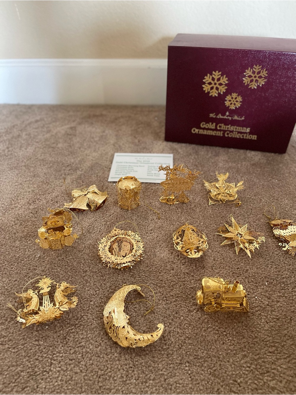 Danbury Mint Gold Holiday Ornament Set-2016
